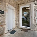 Residencia Dos Castelos * Santarém