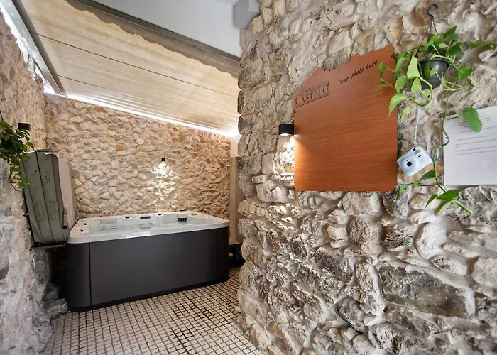 Residencia Dos Castelos * Santarém